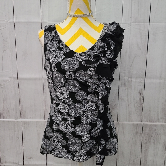 ELLE Blouse - Picture 3 of 10